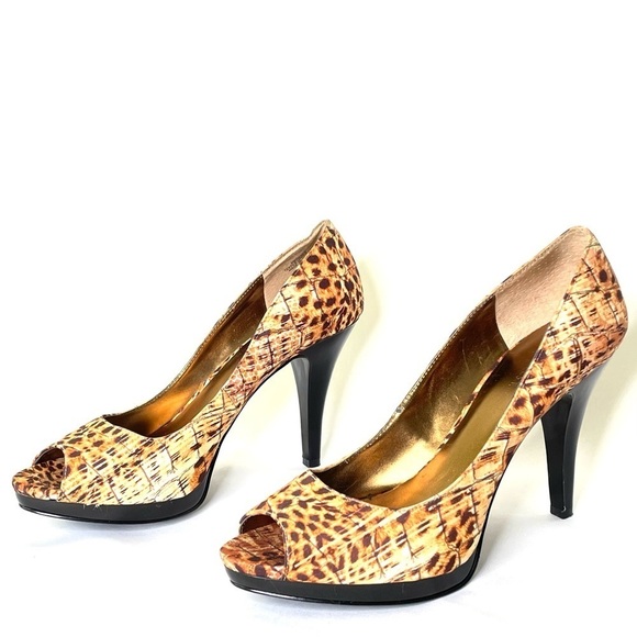 Nine West Danee Cheetah Animal Print Platform Pump Heels Sz 9 - Picture 2 of 7